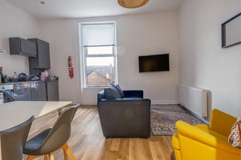 2 bedroom flat to rent, 11 Osborne Terrace, Tyne and Wear NE2