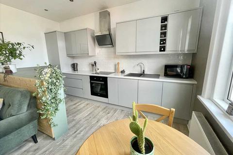 2 bedroom apartment for sale, Tadema Road, South Shields
