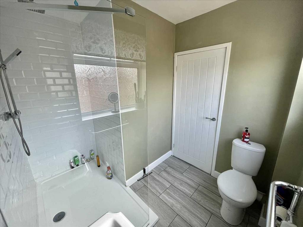 Shower room/w.c.