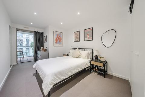 2 bedroom flat for sale, Balham Hill, Balham, London, SW12