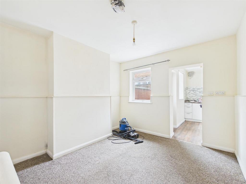 19 Paddock Grove Photos (2).jpg