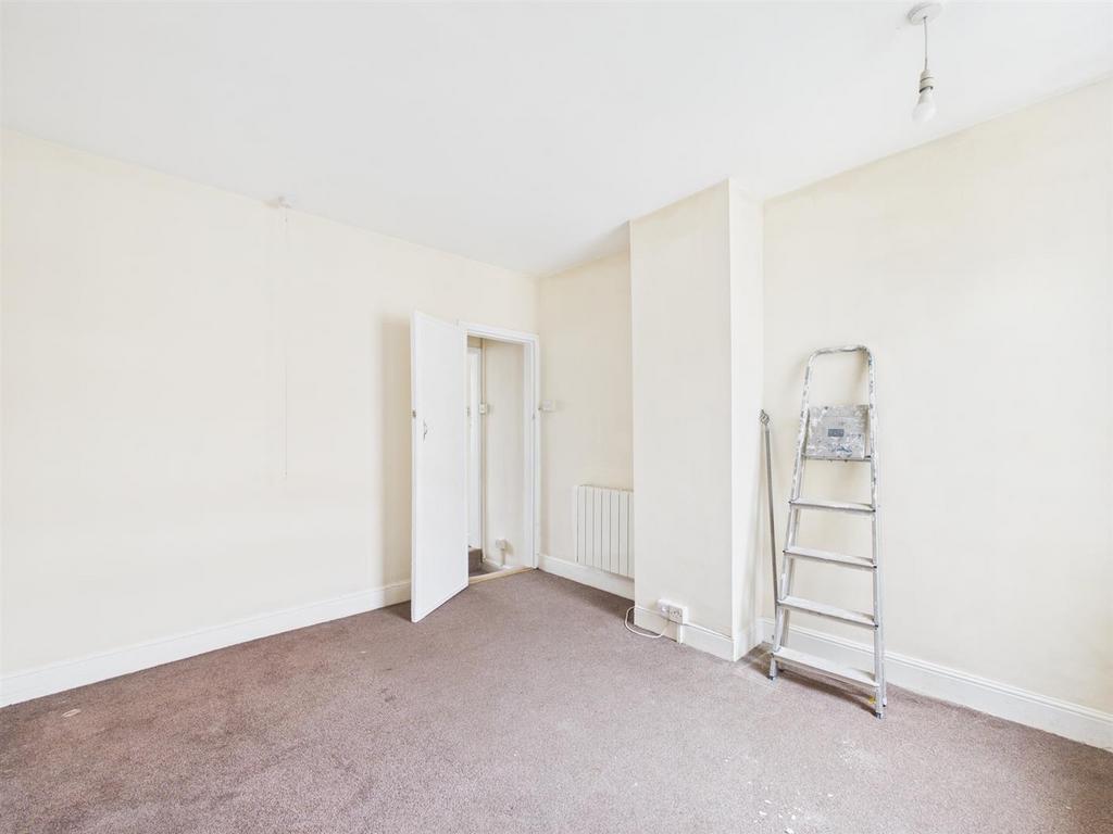 19 Paddock Grove Photos (6).jpg