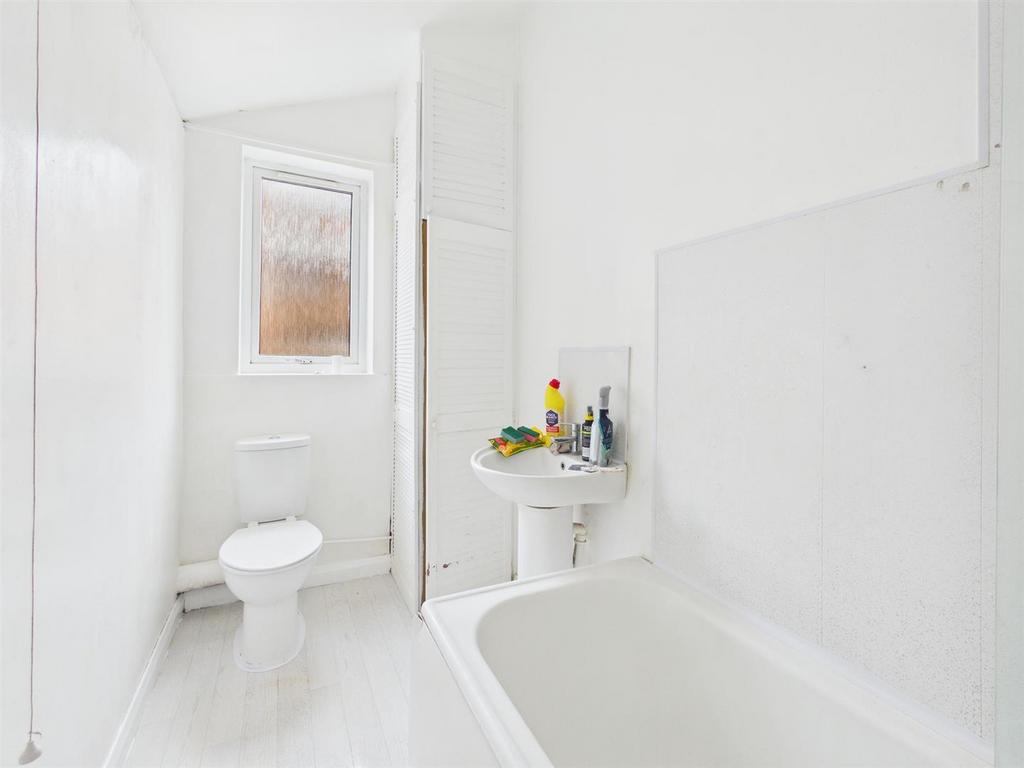 19 Paddock Grove Photos (7).jpg