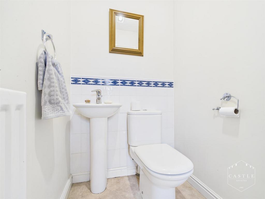 Guest cloakroom