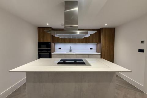 3 bedroom flat to rent, Egreemont Court, 7 Sudbury Hill Close HA0