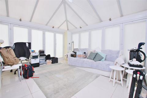 4 bedroom detached house for sale, The Gardens, Farnham GU10
