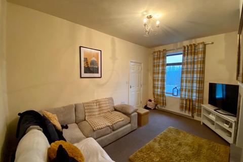2 bedroom terraced house to rent, Scar Lane, Golcar, Huddersfield