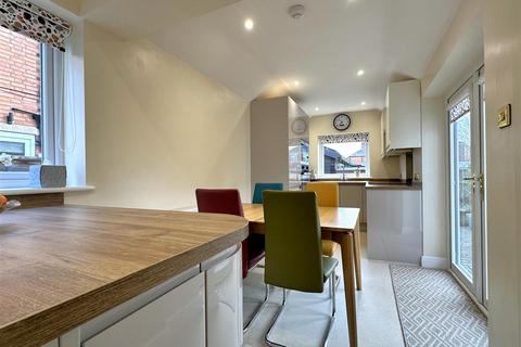 undefined, Rupert Crescent, Newark