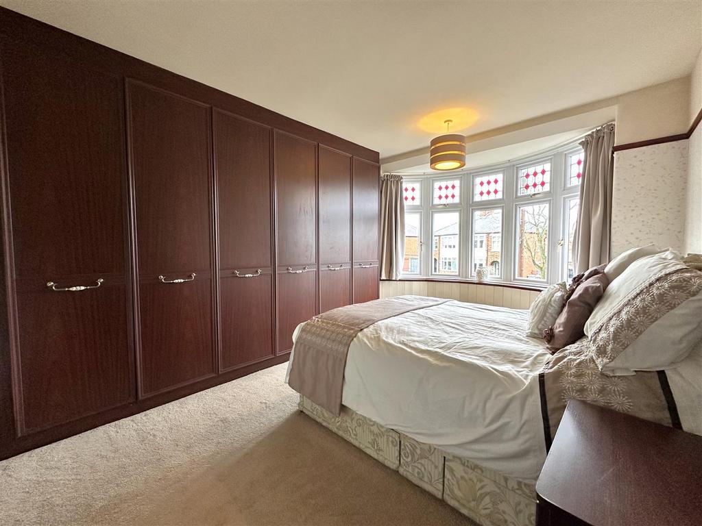 Bedroom One With Fitted Wardrobes 521