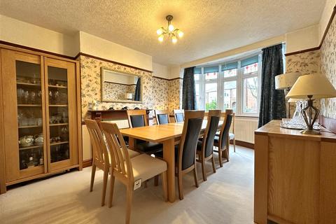undefined, Rupert Crescent, Newark