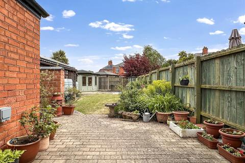 3 bedroom semi-detached house for sale, Rupert Crescent, Newark
