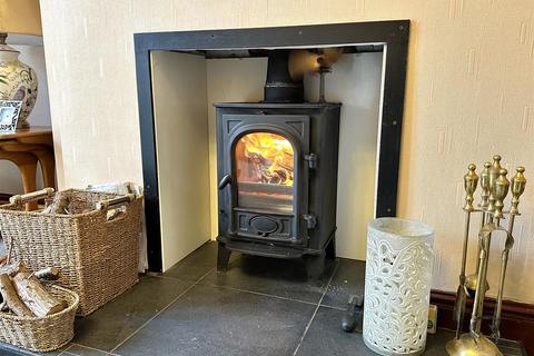 3 bedroom semi-detached house for sale, Rupert Crescent, Newark