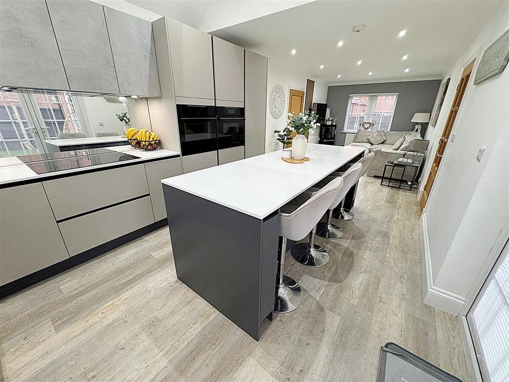 Kitchen/living/dining room
