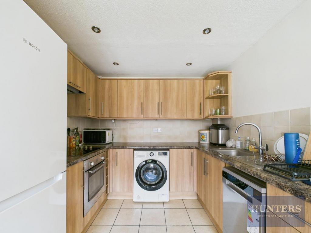 Kitchen / Dining Area