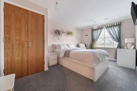 2 bedroom apartment for sale, Military Road, Hilsea, Portsmouth