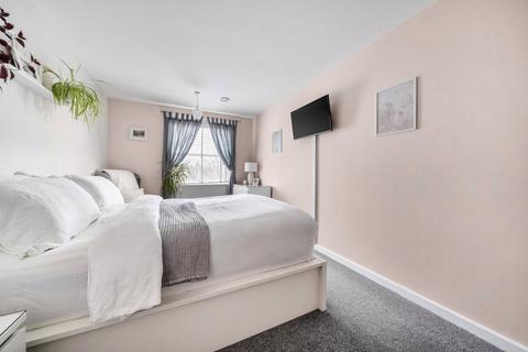 2 bedroom apartment for sale, Military Road, Hilsea, Portsmouth