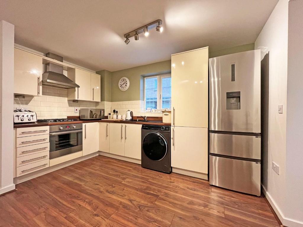 Kitchen Diner 2.jpg