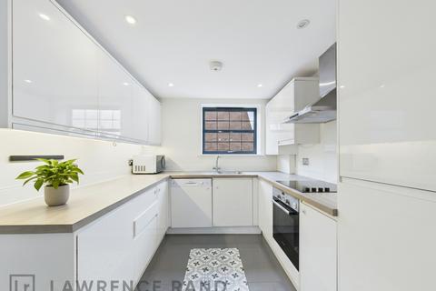 2 bedroom flat to rent, Pembroke Road, Ruislip, HA4