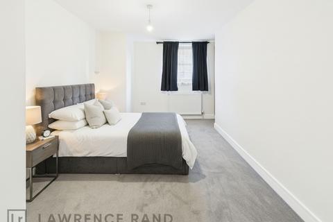 2 bedroom flat to rent, Pembroke Road, Ruislip, HA4
