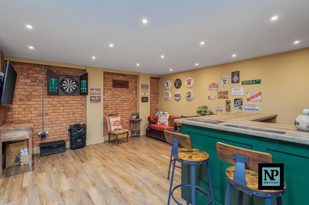 Garden Bar