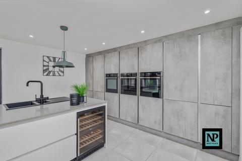 4 bedroom detached house for sale, Slingsby, Tamworth, B77