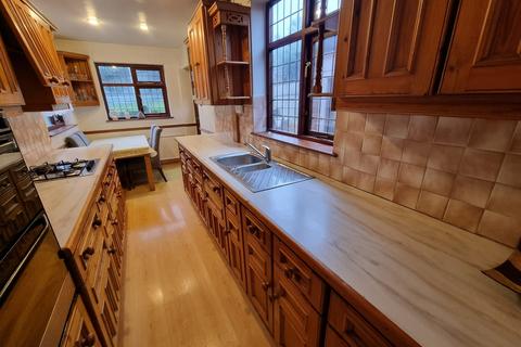 3 bedroom semi-detached house for sale, Melton Road, Charnwood, LE4