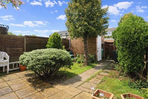 undefined, Groom Road, Great Missenden, HP16