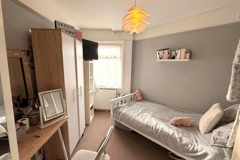 undefined, High Street, Littlehampton BN17