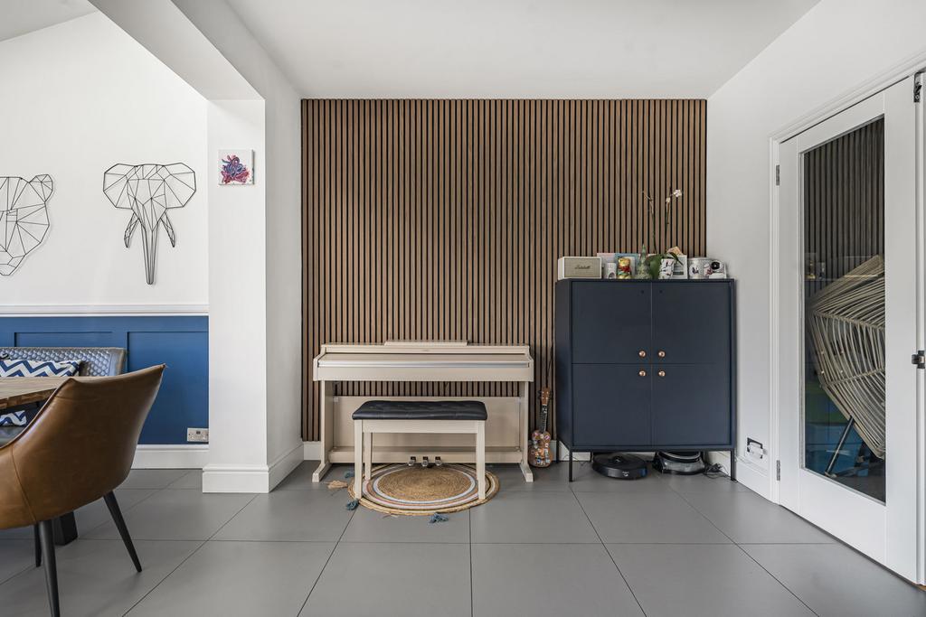 Dining/Kitchen
