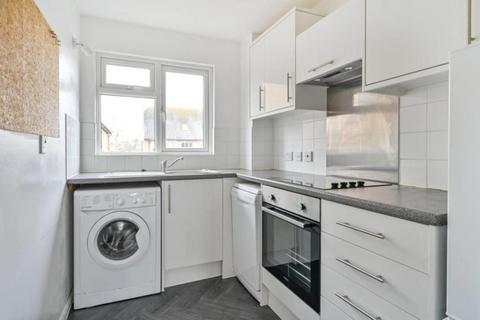 undefined, Elder Close, Guildford GU4