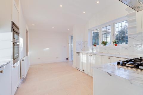 undefined, Barlings Road, Harpenden, AL5