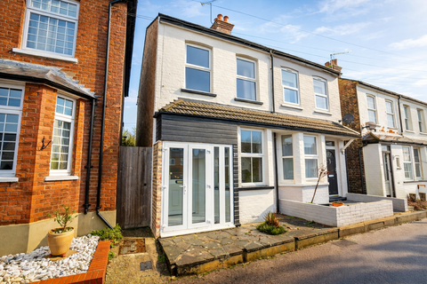 2 bedroom semi-detached house for sale, Batford Road, Hertfordshire AL5