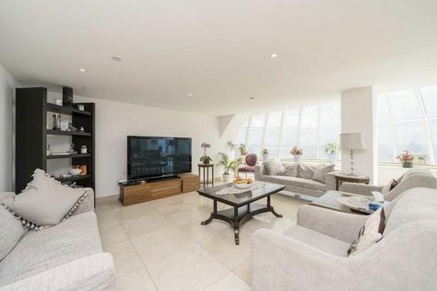undefined, Uxbridge Road, London W5