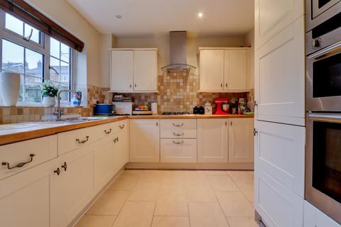 4 bedroom detached house for sale, Taplin Way, High Wycombe HP10