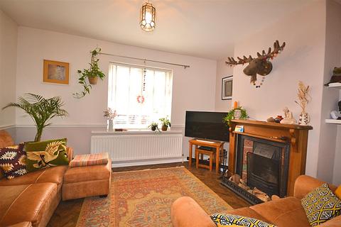 4 bedroom end of terrace house for sale, Alfred Road, Dorchester