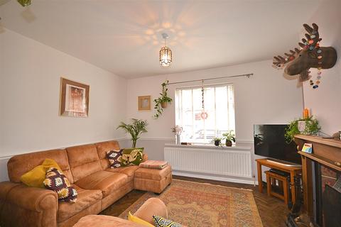 4 bedroom end of terrace house for sale, Alfred Road, Dorchester