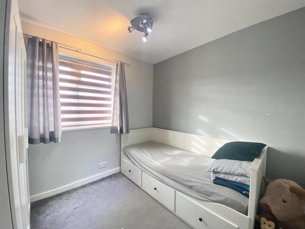 Bedroom 3 (2).jpg