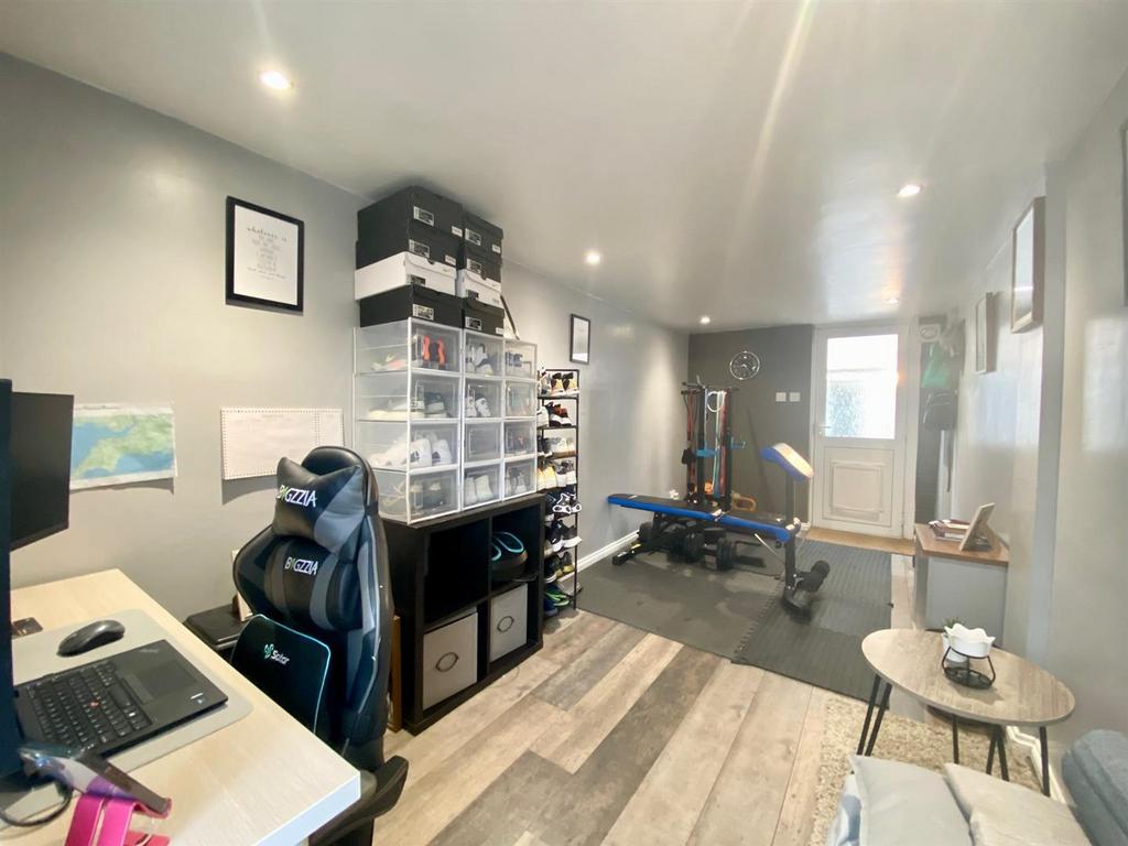 Home Office 2.jpg
