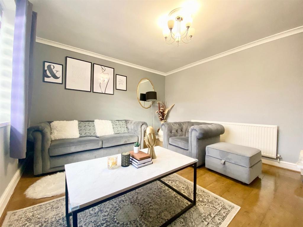 Lounge 3.jpg