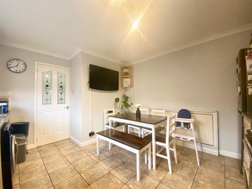 Dining Room.jpg