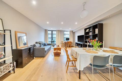 Clifton Walk, Hammersmith, London, W6