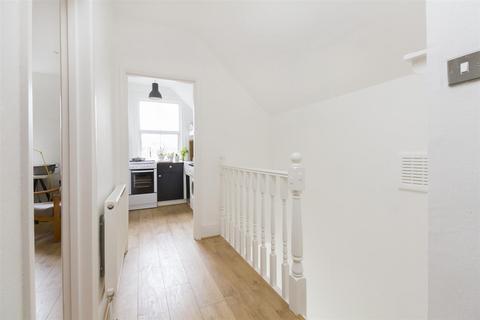 1 bedroom apartment for sale, Charleville Circus, Sydenham, London, SE26
