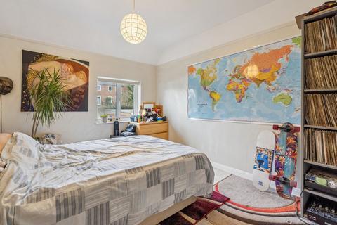 2 bedroom semi-detached house for sale, Bowerdean Road, High Wycombe HP13