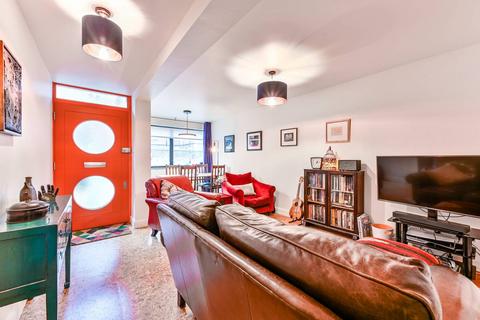 6 bedroom terraced house for sale, Victorian Grove, N16, Stoke Newington, London, N16