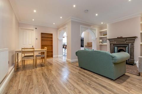 2 bedroom flat to rent, Mackeson Road, Hampstead