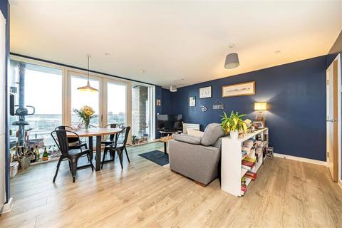 2 bedroom flat for sale, Goodwood Road, London SE14