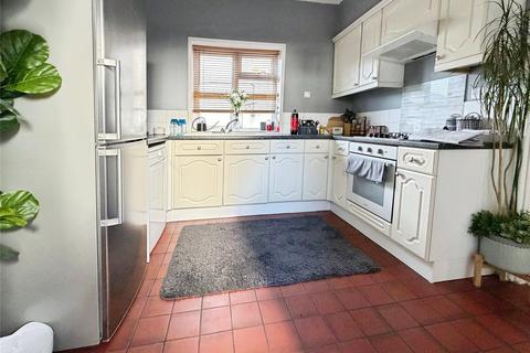 2 bedroom maisonette for sale, Station Road, West Drayton