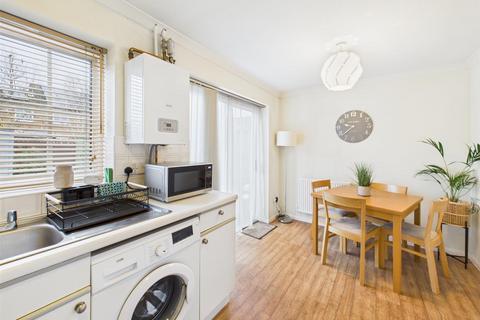 2 bedroom terraced house for sale, Flemming Avenue, Ruislip HA4