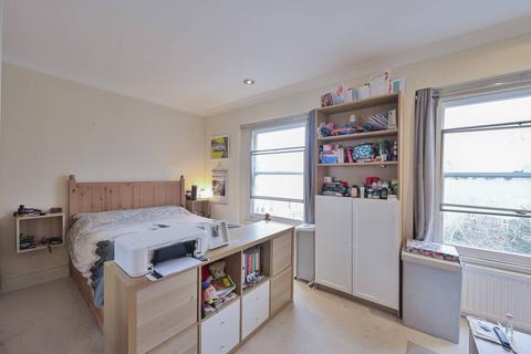Courtfield Road, South Kensington, London, SW7