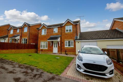 2 bedroom detached house for sale, Valley Meadow Close, Newbridge, NP11